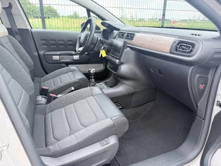 Citroen C3 1.2 PureTech C-Series | CarPlay | PDC | Bluetooth | Navi | / 23