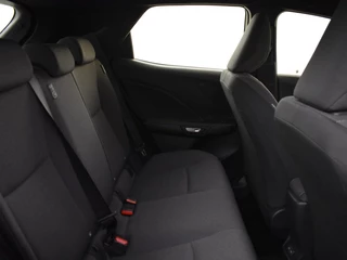 Lexus LBX 2WD Comfort Plus Parkeersensoren | Blindspot | Keyless / 21