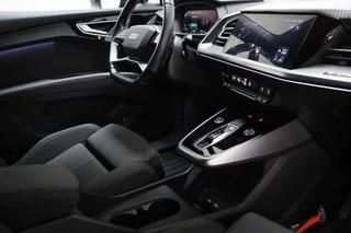 Audi Q4 e-tron 35 Advanced edition 55 kWh | CLIMA | STOELVERWARMING | DAB | APPLE | 20" / 4
