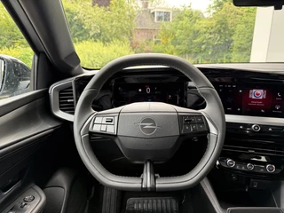 Opel Mokka Electric GS 54 kWh | Two Tone | Achteruitrijcamera | Facelift model | Apple Carplay/Android Auto | LED | Privacy Glass / 25