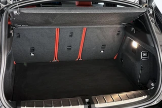 BMW X2 xDrive25e High Executive M Sport Panoramadak Keyless Rood Leder / 11
