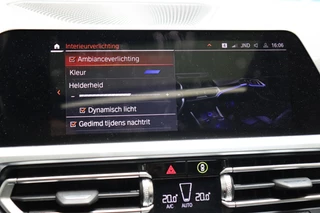 BMW 4 Serie Gran Coupé 420i High Executive M Sport Pakket Automaat  / Live Cockpit Professional / Schuif-/kanteldak / Leder / DAB / Stoelverwarming / 19 Inch / Shadow Line / Active Cruise Control / LED / M Sportremsysteem / Achteruitrijcamera / Extra Getint Glas / 33