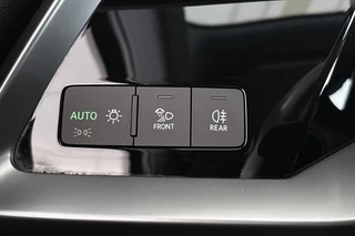 Audi A3 Sportback 35 TFSI Advanced Automaat Stoelverwarming LED Sportstoelen / 24