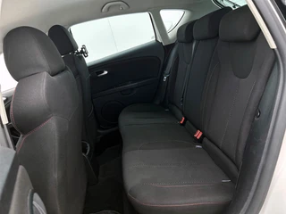 Seat Leon 2.0 TFSI FR | Cruise control | Stoelverwarming | Navigatie | Airco | Parkeersensoren | Trekhaak / 25