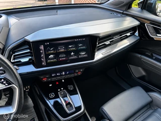 Audi Q4 e-tron 40 Launch edition S Competition 77 kWh SOH 92,73% MATRIX LED SFEERVERLICHTING CAMERA SPORTSTOELEN / 18