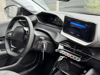 Peugeot 208 Allure 1.2 Hybrid 110PK e-DCS6 Automaat Navigatie, Rondomzichtcamera, Climate Control, Adaptieve Cruise Control, Parkeersensoren / 15