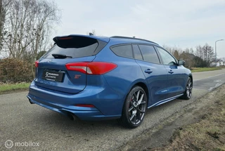 Ford Focus Wagon 2.3 ST-3 / Performance Pack / Pano / HUD / 6