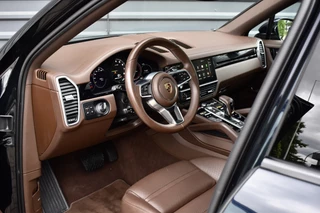 Porsche Cayenne Coupé 3.0 E-Hybrid Platinum Edition SportDesign  | Panorama | Bose | Trekhaak elektr. | Stoelventilatie | 21'' Wielen | / 16