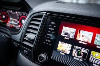 Skoda Karoq 1.5 TSI ACT Sportline Business | Autom. | Navi | PDC | Cruise | LED / 39