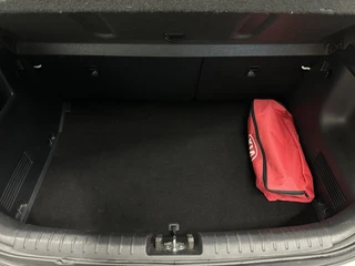 Kia Stonic 1.0 T-GDi MHEV DynamicLine CAMERA CARPLAY NAVI CRUISE. / 45