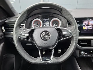 Skoda Kamiq 1.0 TSI Monte Carlo * 29.000KM! * Panoramadak * Stoelverwarming * Carplay * Full Led * / 31