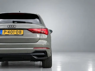 Audi Q3 35 TFSI 150 pk S Line AUT . | zwart optiek | 20'' lichtmetalen velgen | adaptieve cruise | sportstoelen | apple carplay | led kopl. / 15