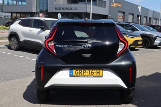 Toyota Aygo X PULSE NL-AUTO 1E EIGENAAR CLIMA NAVI APPLE/ANDROID LM-VELGEN ALL-SEASON PRIVACY-GLASS / 5