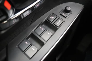 Suzuki S-Cross 1.4 Boosterjet Select Smart Hybrid | Voorraad actie | Cruise Control | Climate control | Parkeersensoren | achteruitrijcamera / 17