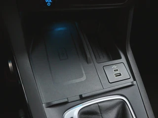 Ford Puma 1.0 EB Hybrid ST-Line | Winterpack | Trekhaak | Navigatie / 42