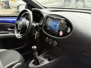 Toyota Aygo X PLAY NL-AUTO APPLE/ANDROID DAB+ AD-CRUISE AIRCO CAMERA / 15