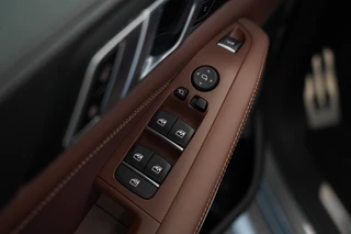 BMW X5 xDrive50e Launch Edition  Panoramadak Leder M-Sport Pro Trekhaak Head-Up / 15