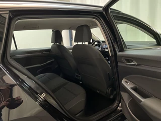 Volkswagen Golf Variant 1.0 TSI 110pk Life Sfeerverlichting Navigatie Parkeersensoren / 11