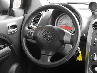 Opel Agila 1.0 Berlin | 1e eigenaar | Trekhaak voor fietsendrager | Dealer onderhouden | Lichtmetalen velgen | Airco | Extra getint glas | Hoge instap / 16