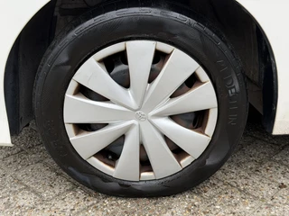 Toyota Aygo 1.0 VVT-i x-fun / 14
