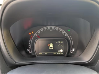 Toyota Aygo X PULSE STOELVERWARMING CAMERA AIRCO PRIVACY-GLASS LM-VELGEN LED / 14