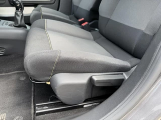 Citroen C3 1.2i Feel Edition | Navigatie | Cruise Control | Climate Control | Mistlampen | Parkeersensoren | Apple Carplay / Android Auto | Airbumps | Elektrisch Pakket | Multifunctioneel Stuurwiel | Zwart Dak | / 15