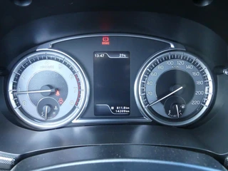 Suzuki Vitara 1.0 Boosterjet Stijl TREKHAAK 1ste Eigenaar, Dealer Onderhouden, Pano Dak, Navi / 22