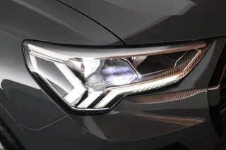 Audi Q3 35 TFSI 150pk S-Tronic Advanced LED Koplampen Stoelverwarming Trekhaak ACC Parkeersensoren / 38