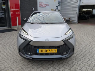 Toyota C-HR 2.0 Plug-in Hybrid 220 Dynamic STUUR- & STOELVERWARMING PARKEERSENSOREN V+A DODEHOEKDETECTIE / 17