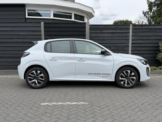 Peugeot 208 Style Hybrid 110PK e-DCS6 Automaat Parkeersensoren, Airco, DAB, Cruise Control, Elektrische Ramen, Centrale Deurvergrendeling / 6