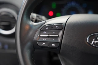 Hyundai Kona EV Comfort 64 kWh 3-Fase  Warmtepomp Two-Tone Adaptive-Cruise Navigatie / 8