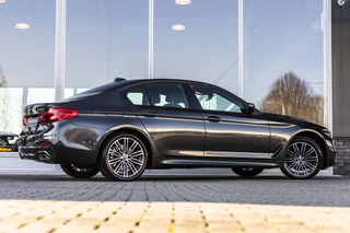 BMW 5 Serie 530e M-Sport  | Leder | Memory | NL Auto / 2
