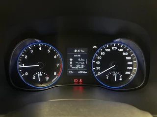 Hyundai Kona 1.0T Essence CAMERA CARPLAY ECC CRUISE LM. / 28