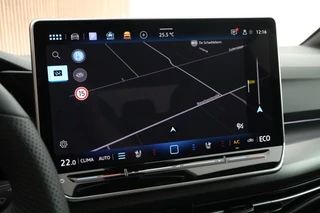 Volkswagen Golf 1.5 272pk eHybrid GTE Trekhaak 360Camera Memory Leder Stoelventilatie HUD Navigatie Panoramadak / 24