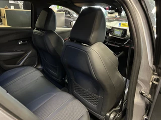 Peugeot 208 1.2 GT 101PK / Navigatie / DAB / Camera / PDC v+a / Full Led / 11