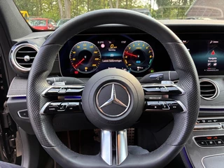 Mercedes-Benz E-Klasse 300 E AMG LINE / 17