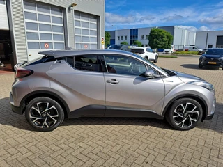 Toyota C-HR 1.8 Hybrid Dynamic / 4