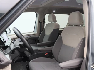 Volkswagen Multivan 1.4 eHybrid L2H1 Style 7-Persoons | Panorama dak | Stoelverwarming | Adaptive Cruise | Trekhaak | Camera | CarPlay | Climatronic | 17 Inch | 21.560 Km !! / 8