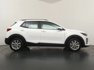 Kia Stonic 1.0 T-GDi MHEV DynamicLine  - Apple Carplay/ Android Auto - Cruise Control - Airco - Achteruitrijcamera - Fabrieksgarantie tot 02-2032 of 150.000km / 10