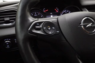 Opel Grandland X 1.2 Turbo 130pk Innovation | Navigatie | Trekhaak | Climate control | AGR Comfortstoelen | Elektrische achterklep | Stoel- en stuurverwarming | Camera / 32