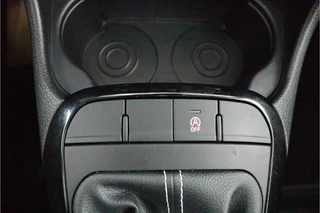 Kia Picanto 1.0 DPI DynamicLine  - Achteruitrijcamera - Navigatie - Airco - Cruise Control - Apple Carplay / Android Auto - Fabrieksgarantie tot 05-2031 / 53