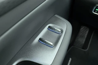 Jaecoo 7 1.5 TGDI SHS-P Exclusive Plug-in Hybride | Trekhaak | Lederen bekleding | Stoelverwarming-/ ventilatie | Glazen schuif-/kanteldak | Elektrische achterklep | 1500 KG trekgewicht / 23