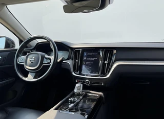 Volvo V60 2.0 T6 Recharge AWD Inscription LEER - NAVI - CRUISE / 17
