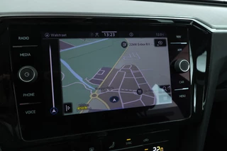 Volkswagen Passat Variant 1.6 TDI Comfort Business  Automaat, Navigatie, Apple carplay, Climate, / 27