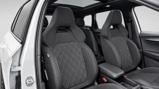 Skoda Karoq 1.5 TSI Sportline Business | Automaat | Schuif-kantel Dak | Sportpakket | Apple Carplay/Android Auto | Adaptive Cruise Control / 18