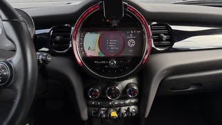Mini Electric L33 kWh Premium | 96% SOH | CarPlay | Stoelverwarming / 24