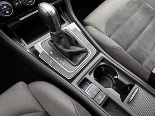 Volkswagen Golf 1.5 TSI Highline Business | Automaat | Adaptive Cruise | CarPlay | Stoelverwarming | Camera / 23