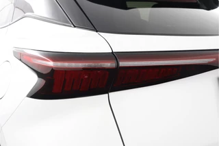 Omoda 5 SHS SHS-H 1.6 T-GDi Premium  - Registratie voordeel! - Kantel/Schuifdak - Adaptieve Cruise control - Ventilatie Voorstoelen - Privacy Glass - Stoel/Stuurwiel Verwarming - 1000KM Rijbereik -  7 Jaar Fabrieksgarantie / 42