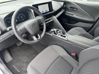 Toyota C-HR 1.8 Hybrid 140 Dynamic NL-AUTO BLIND SPOT KEYLESS PARK-SENSOREN APPLE/ANDROID 18'' LM-VELGEN CAMERA AD-CRUISE CLIMA NAVI / 2
