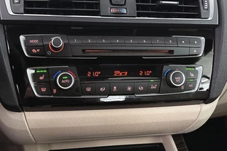 BMW 2-serie Cabrio 218i High Executive Luxury Line Stoelverwarming HiFi / 24